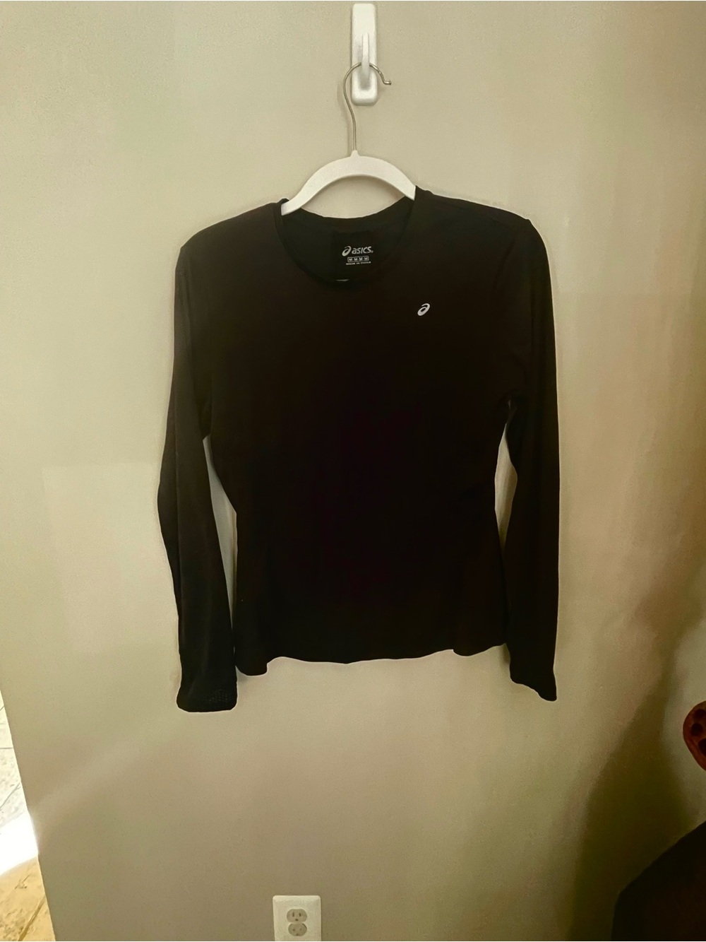 ASICS Women’s Black Long Sleeve Running Top Athletic Shirt Size Medium